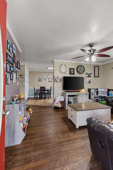 109 E Market St, Decherd, TN 37324 photo 7