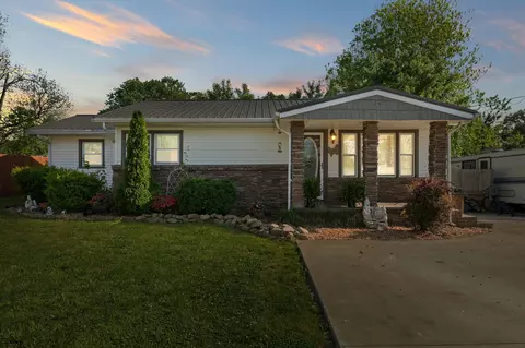 109 E Market St, Decherd, TN 37324 photo 28