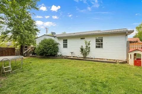 109 E Market St, Decherd, TN 37324 photo 26
