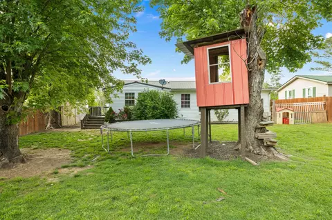 109 E Market St, Decherd, TN 37324 photo 25