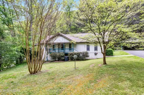 3178 N Clear Fork Rd, Sevierville, TN 37862