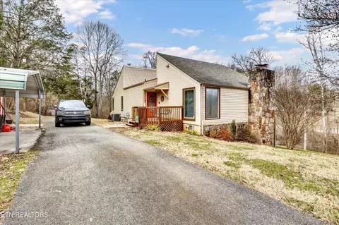 15799 Martel Rd, Lenoir City, TN 37772
