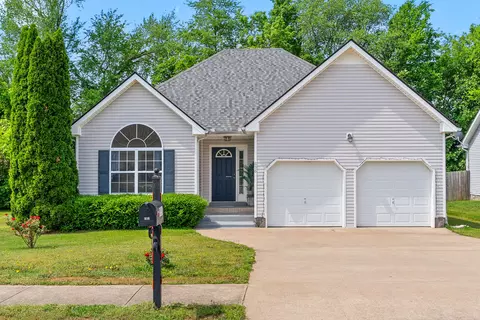 856 Cindy Jo Ct, Clarksville, TN 37040