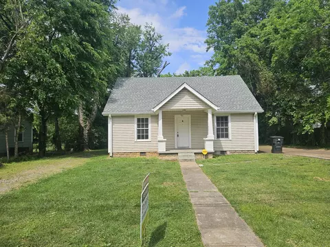 911 Leaf Ave, Murfreesboro, TN 37130