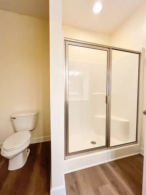 Bath - 912 Cabernet Trl, Antioch, TN 37013 photo 3 of 4