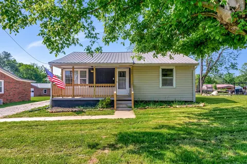 307 Franklin St, Cowan, TN 37318