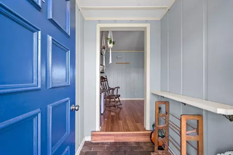 Entry Way - 558 Bumpus Rd, Cunningham, TN 37052 photo 1 of 3