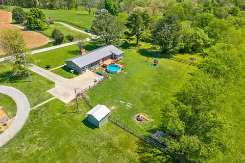 View/Area - 558 Bumpus Rd, Cunningham, TN 37052 photo 6 of 6