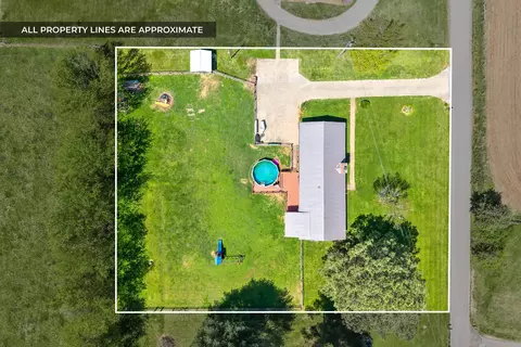 View/Area - 558 Bumpus Rd, Cunningham, TN 37052 photo 1 of 6