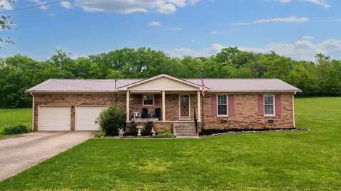 1213 Shackelford Dr, Mount Pleasant, TN 38474