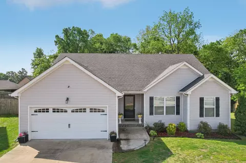 1296 Eagles View Dr, Clarksville, TN 37040