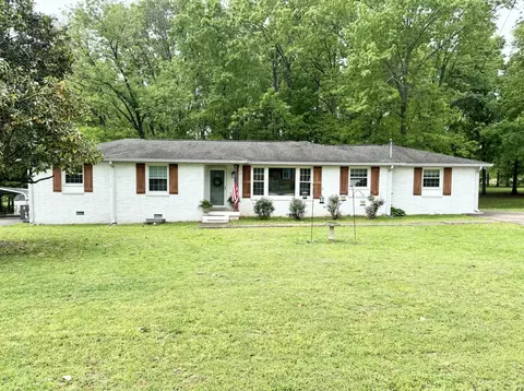 1624 Shady Cir, Lebanon, TN 37087