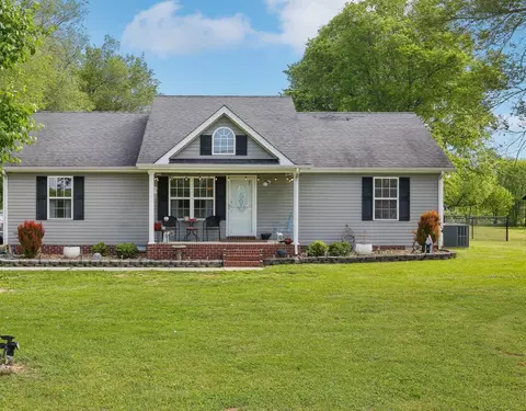 812 Rock Springs Rd, Castalian Springs, TN 37031