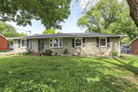 233 Jacksonian Dr, Hermitage, TN 37076 photo 2