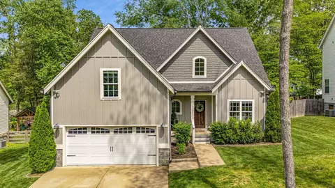 7104 Pepper Tree Cir, Fairview, TN 37062