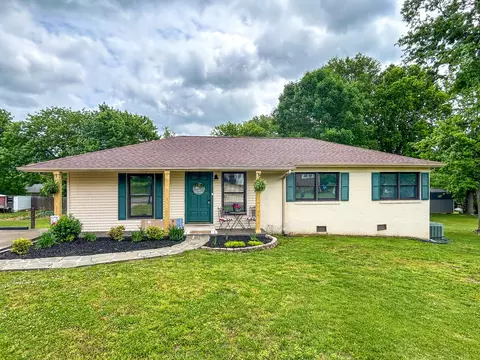 149 Spruce St S, Bruceton, TN 38317