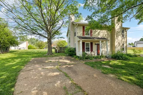 2433 Robbie Ct, Nashville, TN 37214