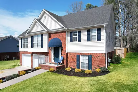 8581 Flowerdale Dr, Chattanooga, TN 37421