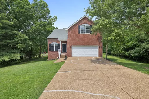 2300 Devonshire Dr, Old Hickory, TN 37138