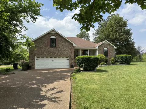 408 E Biggs Rd, Portland, TN 37148