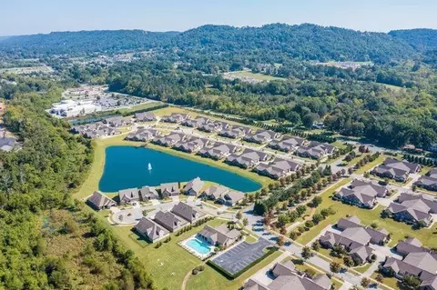 1769 Sedgefield Dr, Ooltewah, TN 37363