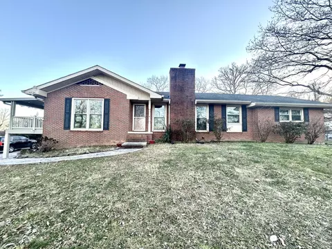 212 Jomah Dr, Rossville, GA 30741