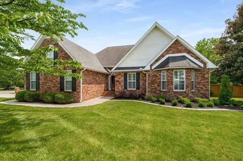 2410 Mission Ridge Dr, Murfreesboro, TN 37130