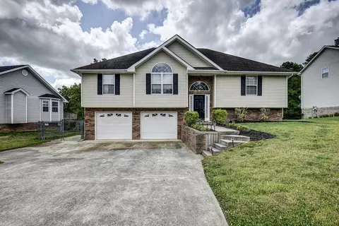 9880 Baker Boy Dr, Ooltewah, TN 37363