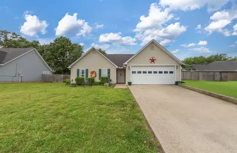 136 Layne Dr, Bells, TN 38006