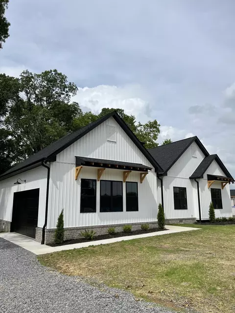 1248 Vickie Ln, Portland, TN 37148