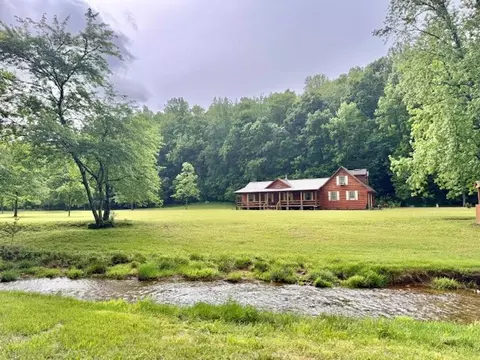 5096 Mcfall Ln, Lutts, TN 38471