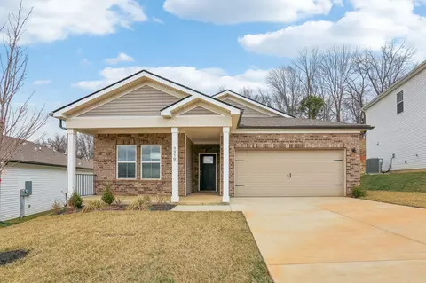 1319 Bluffton Cir, Clarksville, TN 37043