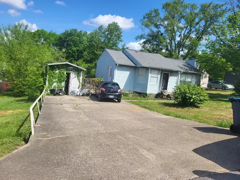 126 Stoneridge Pkwy, La Vergne, TN 37086