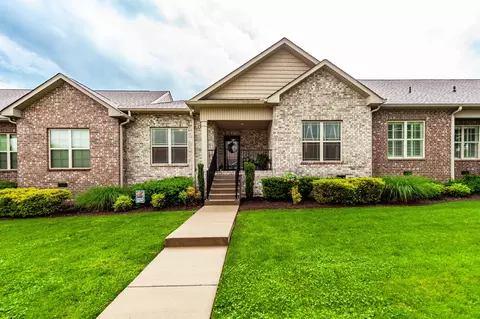 142 Odie Ray St # B, Gallatin, TN 37066