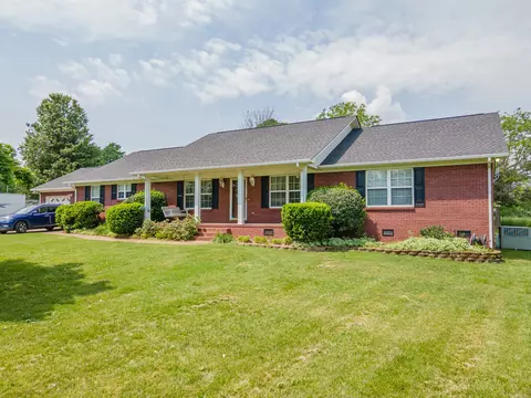 447 Canaan Rd, Columbia, TN 38401