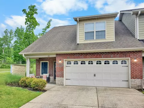 201 Birdie Ct, Dickson, TN 37055