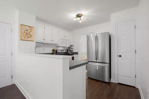 Kitchen - 2011 Spring Meadow Cir, Spring Hill, TN 37174 photo 3 of 3