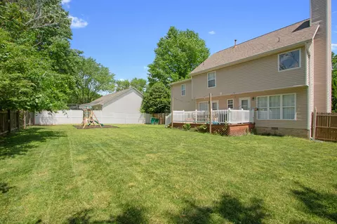 Exterior - 2011 Spring Meadow Cir, Spring Hill, TN 37174 photo 5 of 10