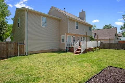 Exterior - 2011 Spring Meadow Cir, Spring Hill, TN 37174 photo 6 of 10