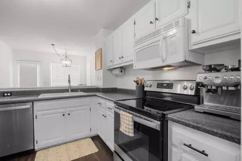 Kitchen - 2011 Spring Meadow Cir, Spring Hill, TN 37174 photo 1 of 3