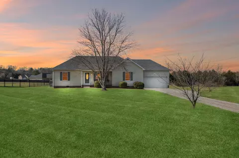 2645 Forest Run Dr, Lewisburg, TN 37091