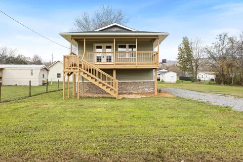 176 Pine Ave, Trenton, GA 30752