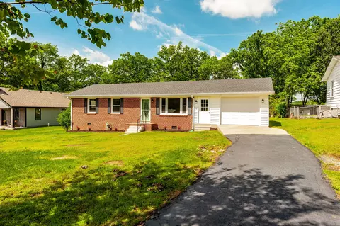 154 Church Ave, Watertown, TN 37184