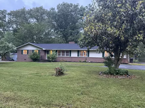 419 Westwood Dr, Tullahoma, TN 37388
