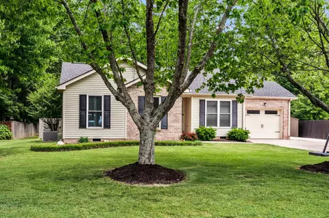 2029 Skyline Dr, Goodlettsville, TN 37072