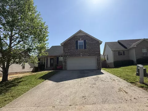 637 Deer Ridge Dr, Clarksville, TN 37042