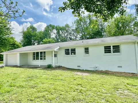 910 N Holly St, Monterey, TN 38574