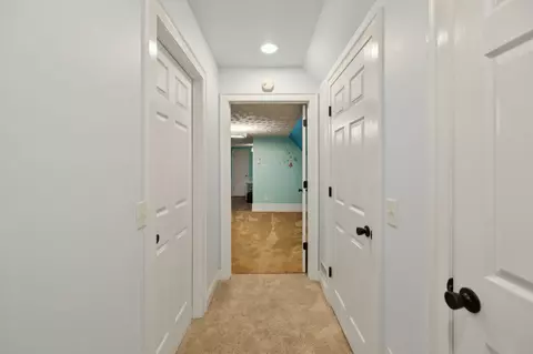 Entry Way - 155 High St, Morrison, TN 37357 photo 8 of 10