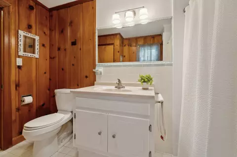 Bath - 155 High St, Morrison, TN 37357 photo 5 of 5