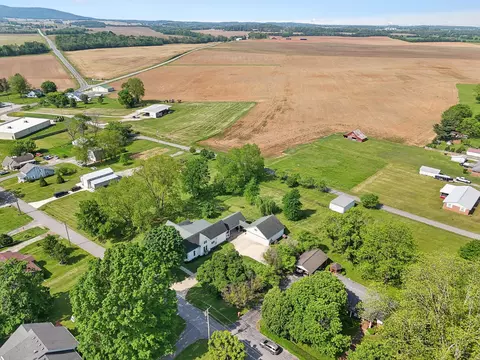 View/Area - 155 High St, Morrison, TN 37357 photo 1 of 9
